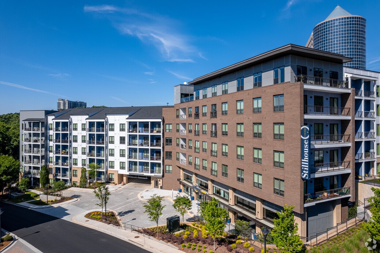 Stillhouse Vinings Apartments in Atlanta, GA