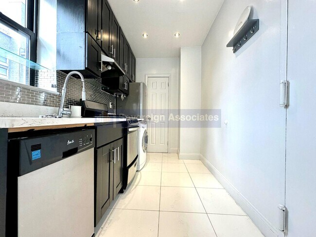 Foto del edificio - 109 W 105th St