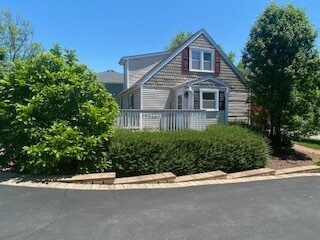 Building Photo - 119 Village Rd