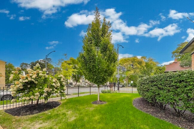 Foto del edificio - 1601 W Touhy Ave