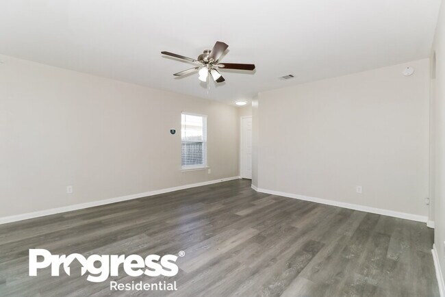 Foto del edificio - 428 Ruby Ln