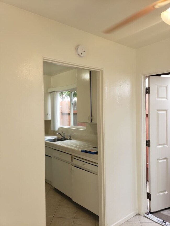 Foto del edificio - Charming 1bdr unit in heart of Normal Heights