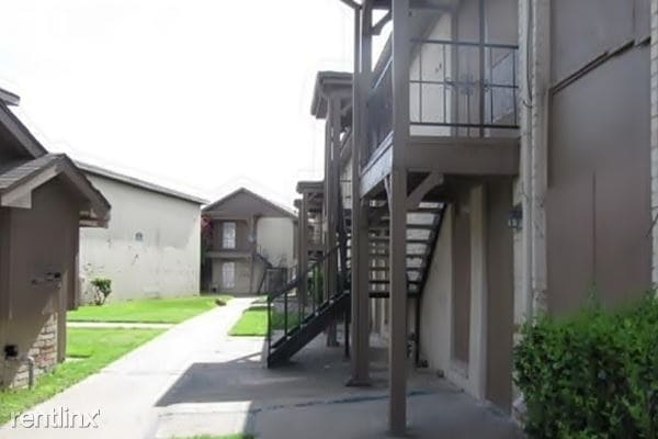 Building Photo - 1776 Gessner Rd