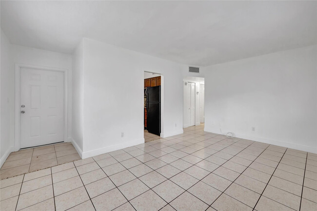 Foto del edificio - 1916 SW 11th St