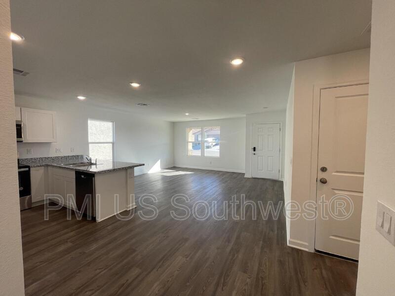 Building Photo - 2473 Pesuna Dr