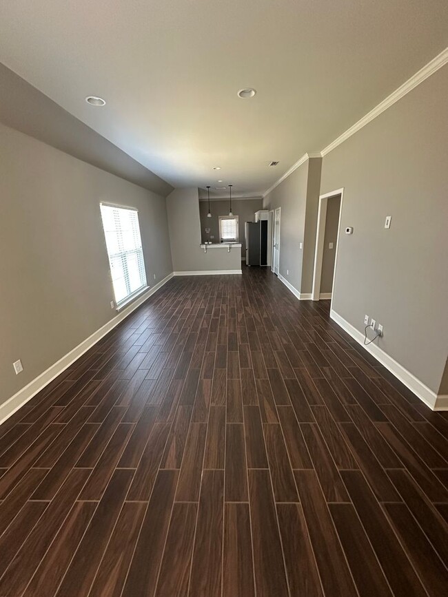 Building Photo - 3 BR/2 BA with Updated Features!