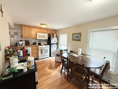 Building Photo - 65 Preble St
