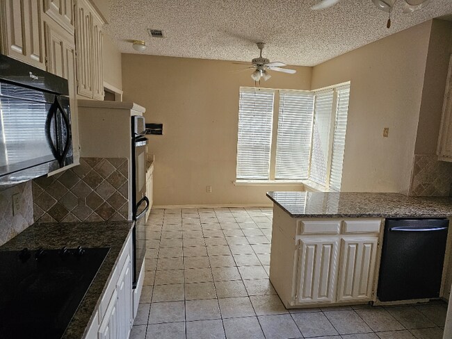 Building Photo - 2712 Powderhorn Dr