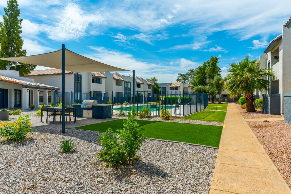 Rise Thunderbird 14020 N Black Canyon Hwy Phoenix, AZ