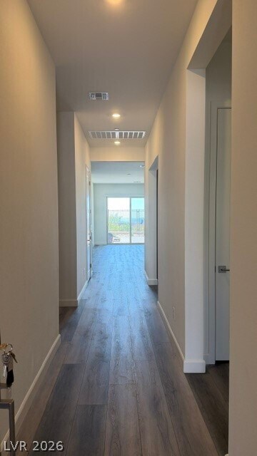 Foto del edificio - 512 Parkwind Ln