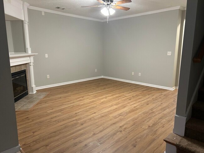 Foto del edificio - 2212 River Park Ct