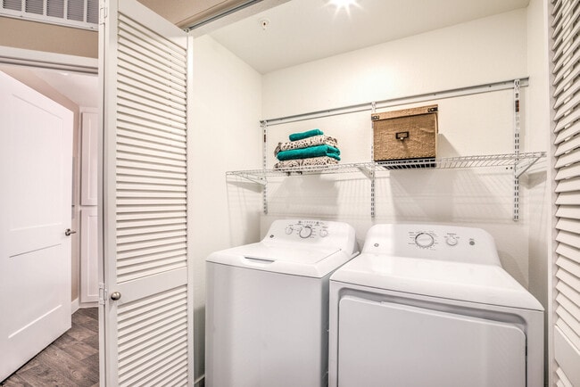 Building Photo - Aspire at Tesora