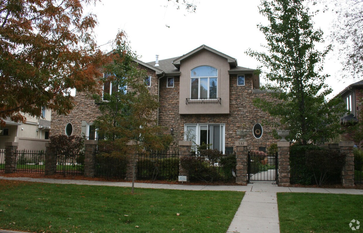 Primary Photo - 532-538 Garfield St