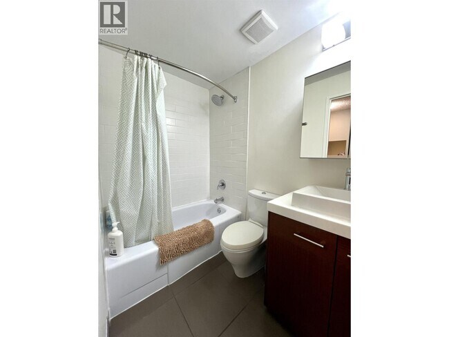 Photo du bâtiment - 1040 Pacific St