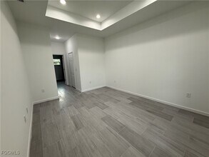 Building Photo - 4629 Laura Ave N