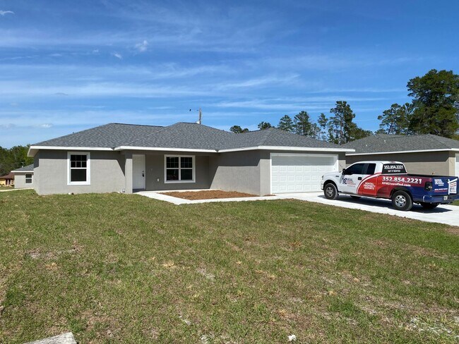 Foto del edificio - Custom Home - Desirable SW Ocala Neighborh...