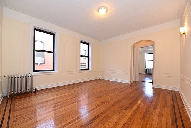 Foto del edificio - 2520 42nd St
