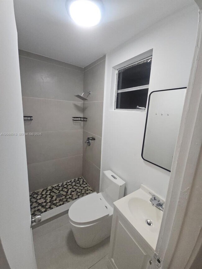 Foto del edificio - 784 NW 100th St