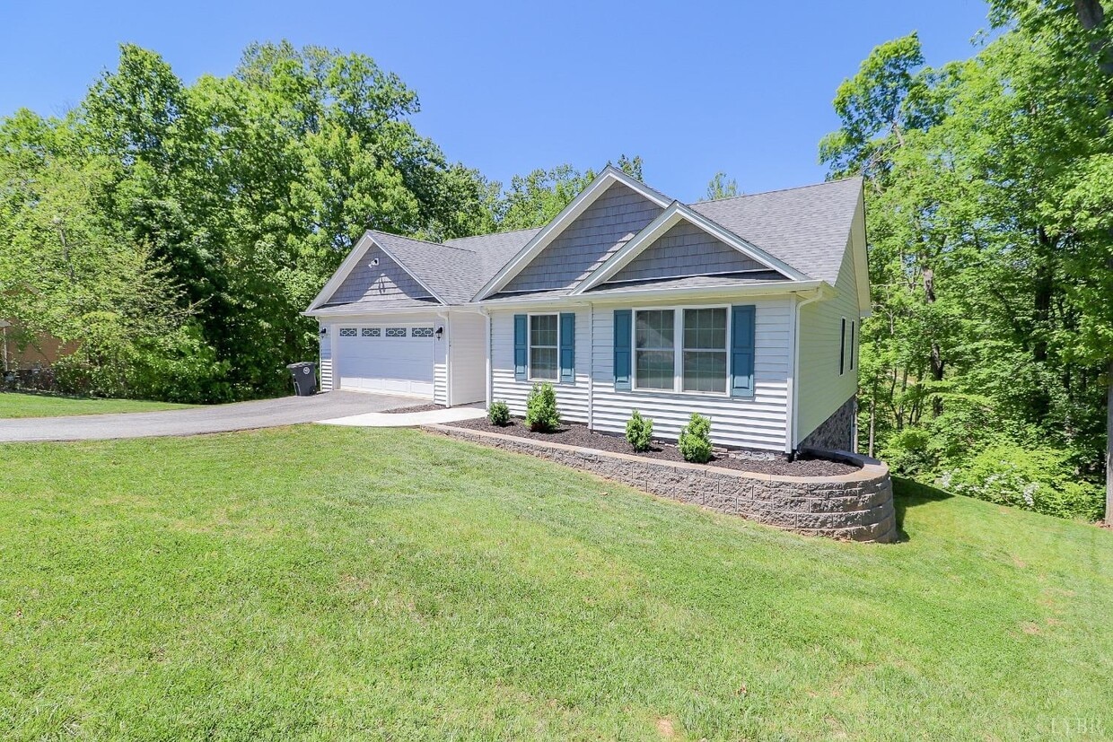 Photo - 124 Palmer Dr (Lynchburg, VA)