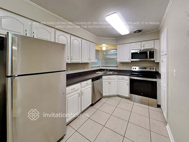 Building Photo - 1071 Nolan Dr S