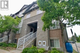 Building Photo - 1063 Redtail Private