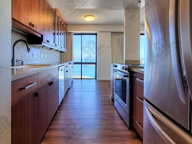 Foto del edificio - 2BR / 2Bath / 1Pkg - Harbor Square - Utili...