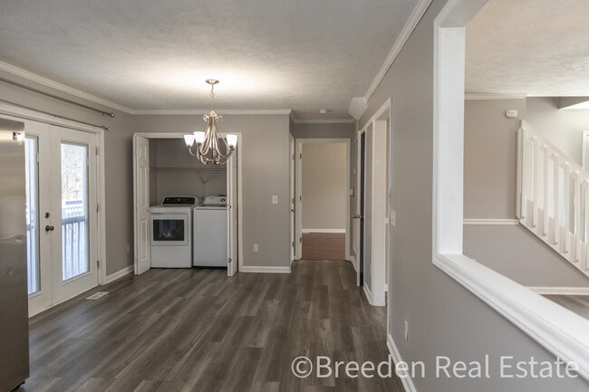 Foto del edificio - 220 Sequoyah Cir