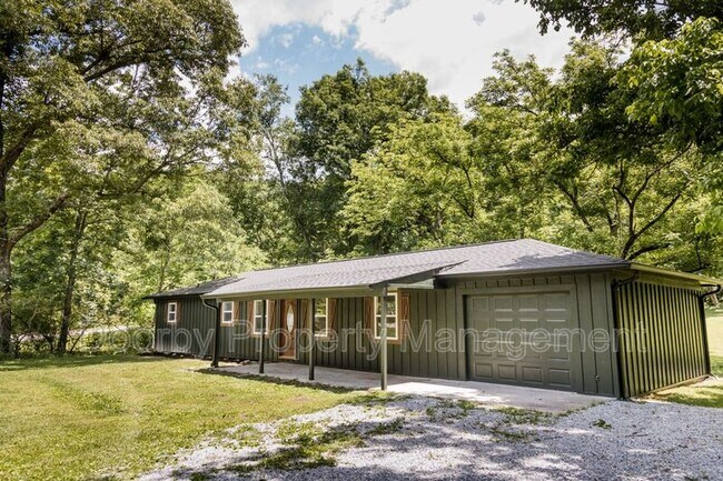 Building Photo - 10716 Dallas Hollow Rd