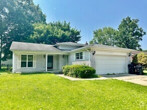 Building Photo - 21669 Tulipwood St