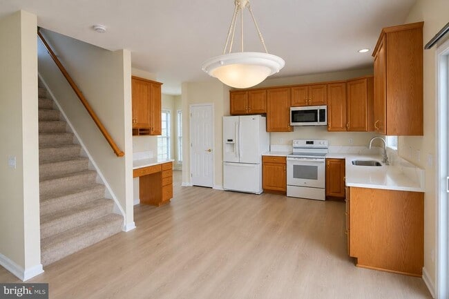 Building Photo - 38 Hot Springs Way