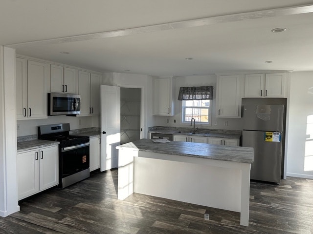 Building Photo - 304 Paradise Ter