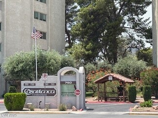 Building Photo - 750 S Royal Crest Cir