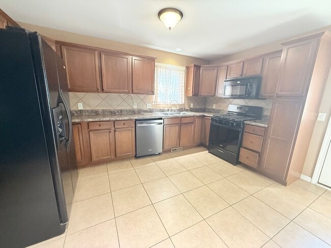 Building Photo - 3569 Silverado Trail