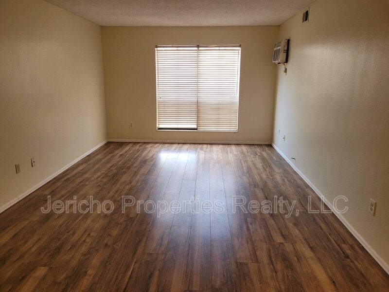 Photo - 3550 S. Harlan St