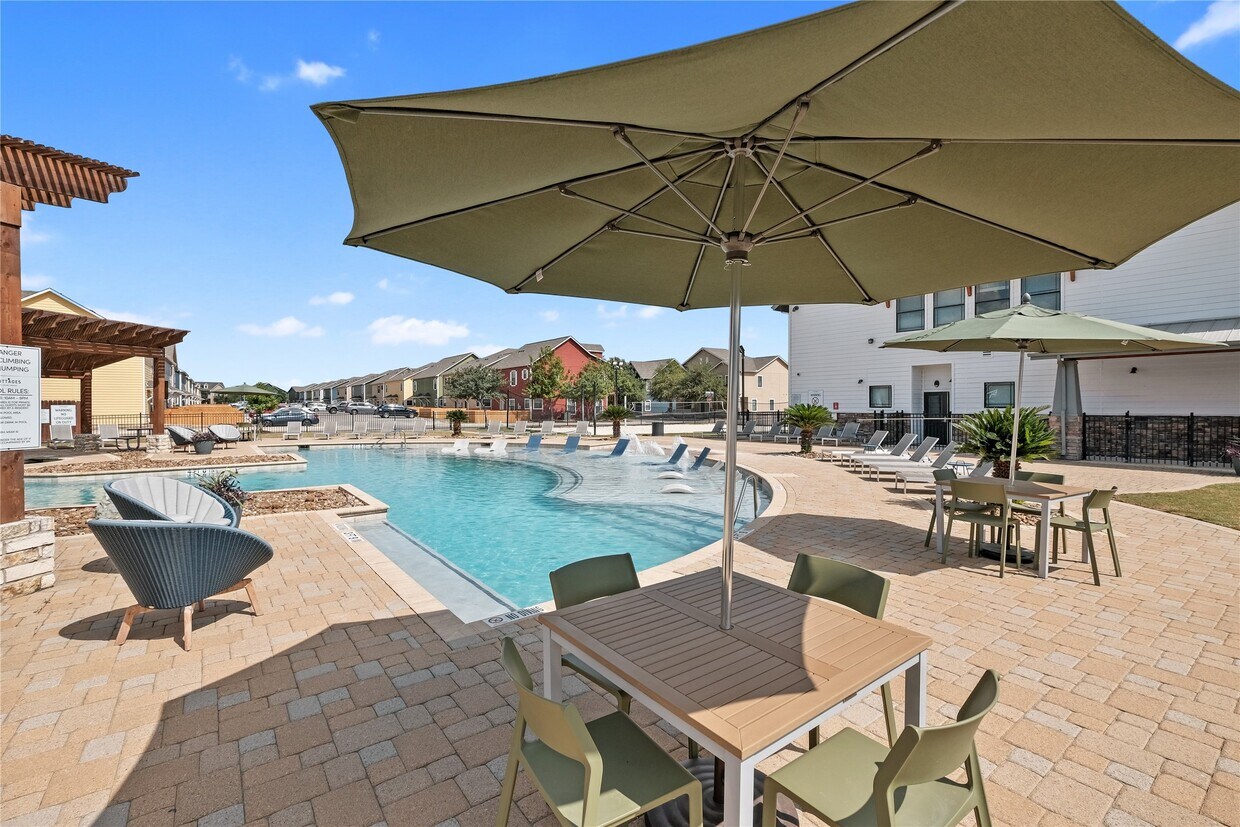 Foto del edificio - 12810 Berthoud Ln