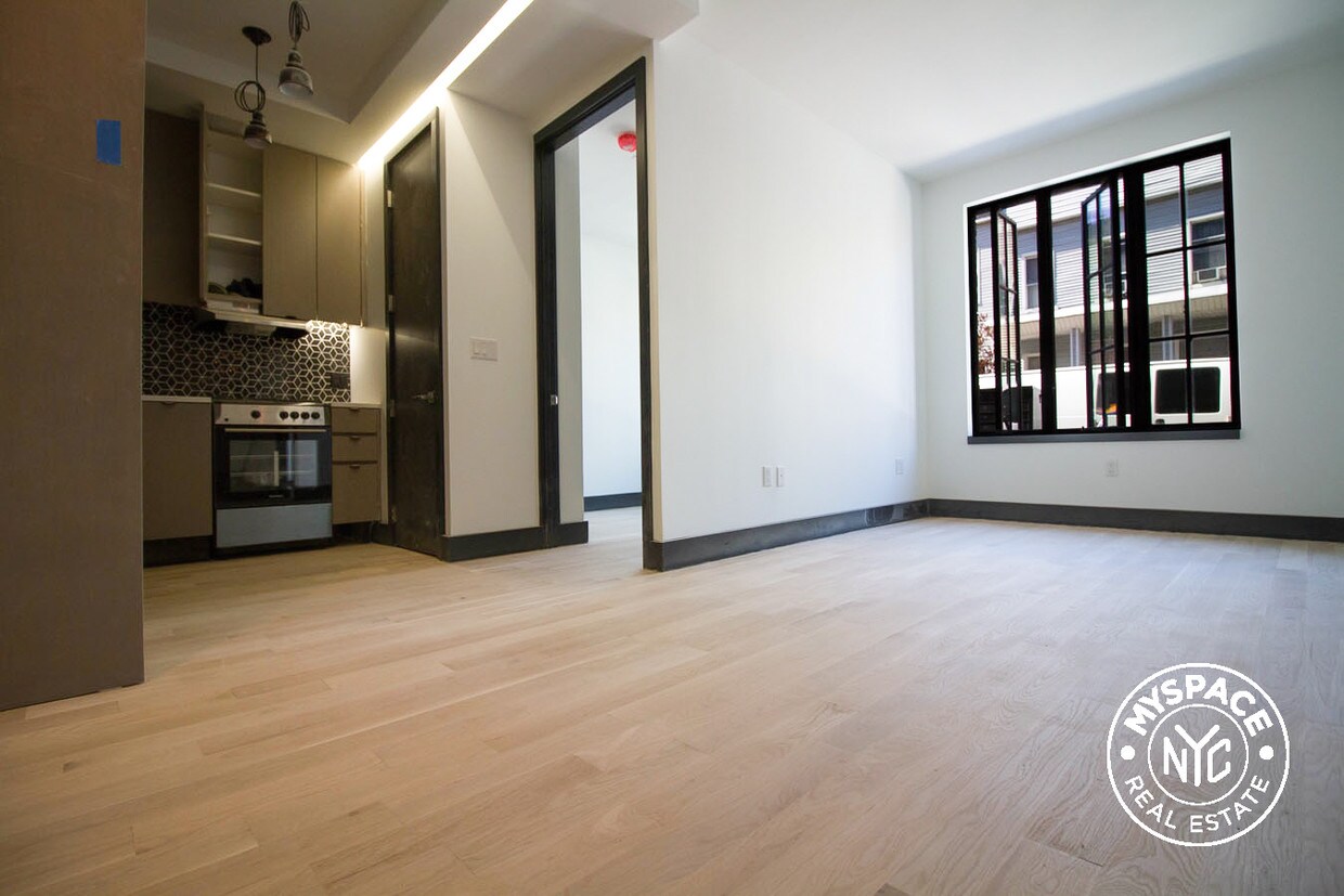 Foto principal - 82 Jefferson St