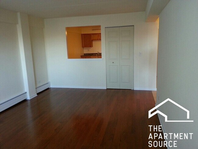 Foto del edificio - 6821 N Sheridan Rd