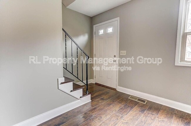 Building Photo - 4714 Merrifield Pl