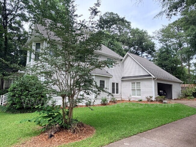 Foto del edificio - 1210 Hillbrook Rd