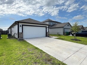 Building Photo - 10526 Vinca Minor Ln