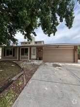 Building Photo - 2624 Deliverance Dr