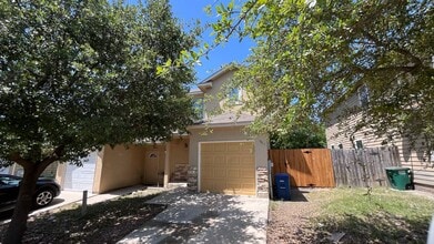 Building Photo - 5107-5109 Flipper Dr
