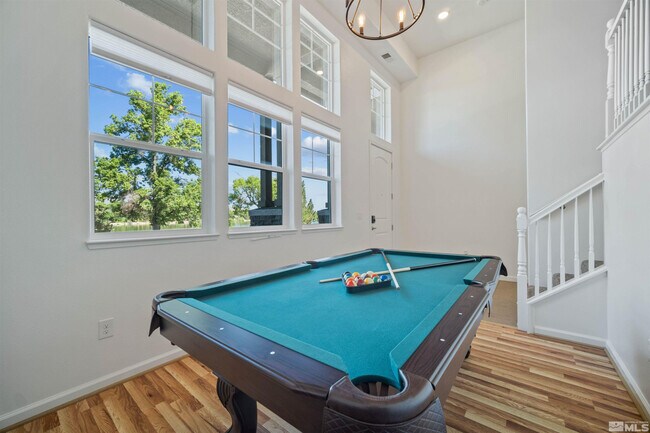 Foto del edificio - 2490 Eastshore Pl