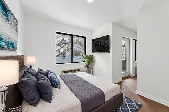 Foto del edificio - 850 Main St