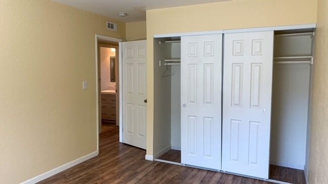 Building Photo - $2490 / 2 BEDROOM / 1 BATHROOM- HUGE REMODELED APARTMENT IN IRVINGTON AREA OF CENTRAL FREMONT