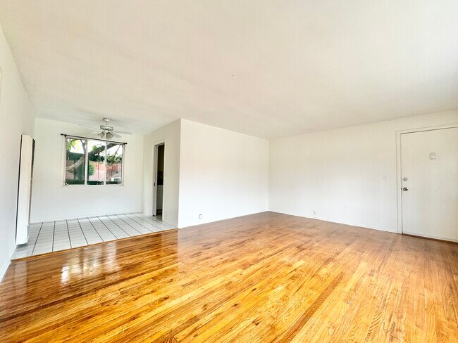 Foto del edificio - 418 Vernon Ave