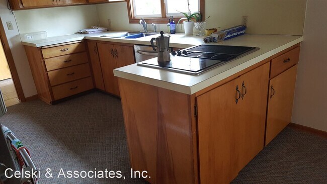 Foto del edificio - 5 br, 3 bath House - 760 S. Tacoma St.