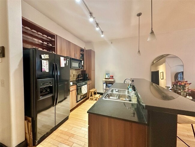 Foto del edificio - 1901 Post Oak Blvd