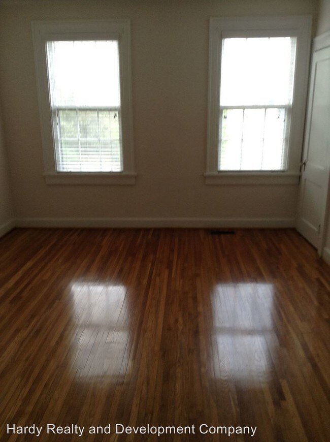 Building Photo - 814 E 2nd Ave