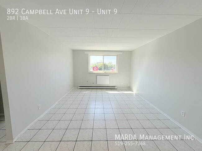 Photo du bâtiment - SPACIOUS 2 BED/1 BATH UNIT - WALKING DISTA...